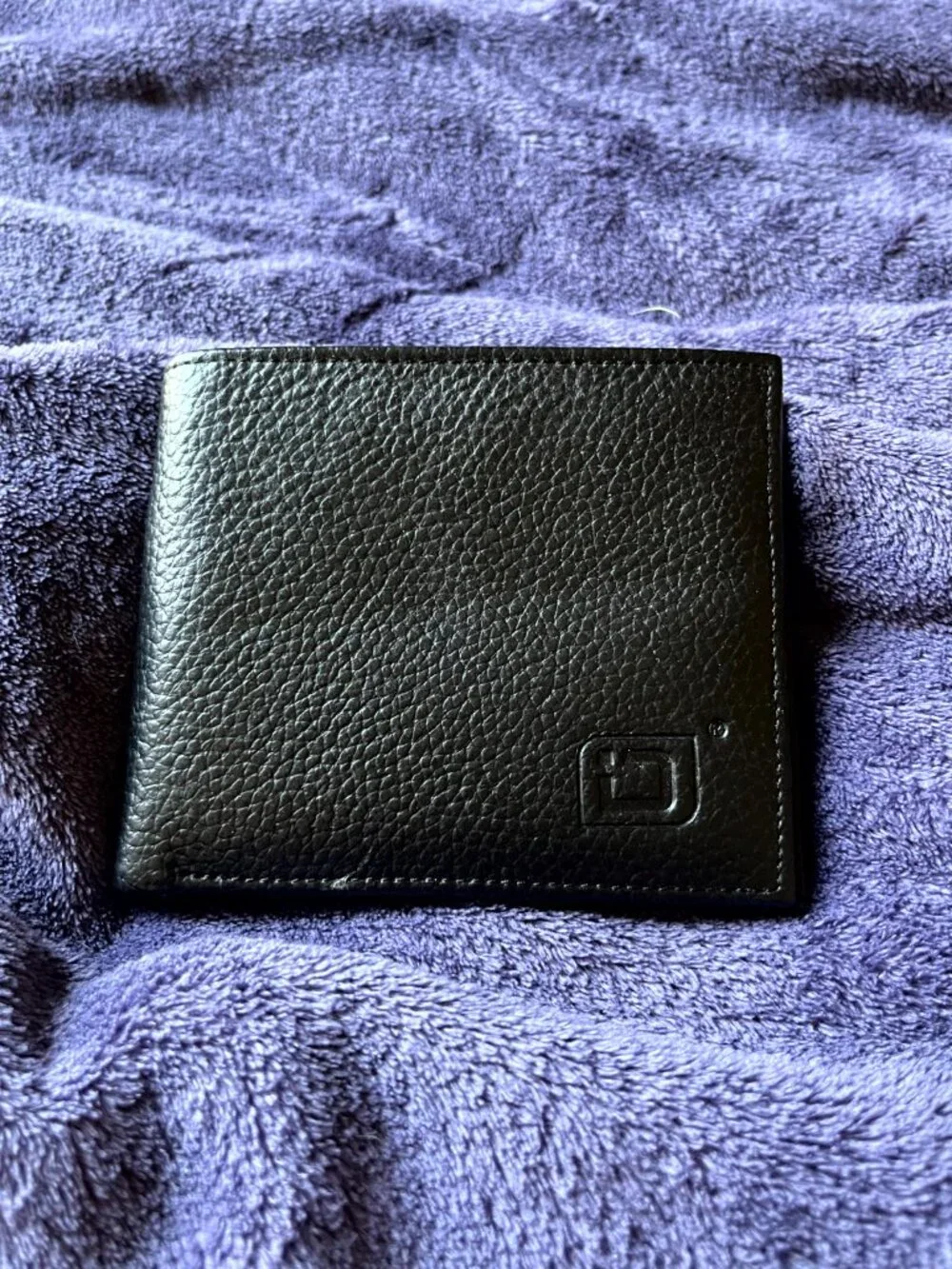 Men's RFID Black Bifold Wallet